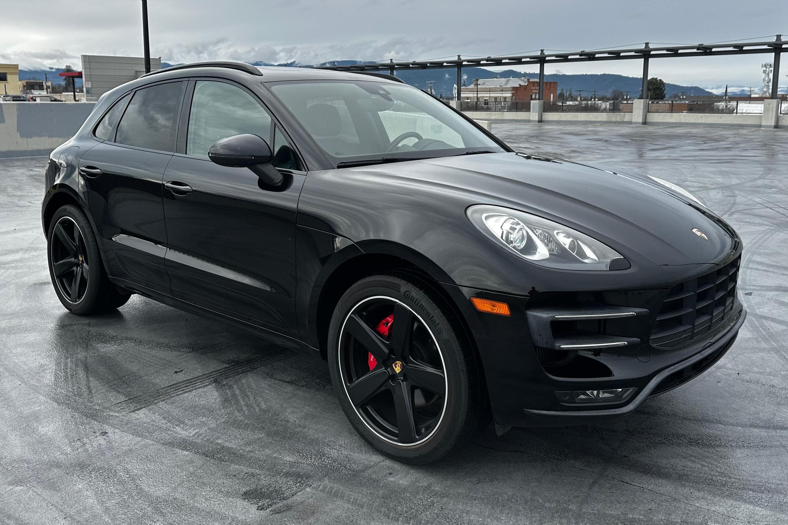 2017 Porsche Macan sold for $26,888