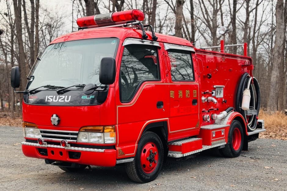 2000 Isuzu Elf sold for $20,000