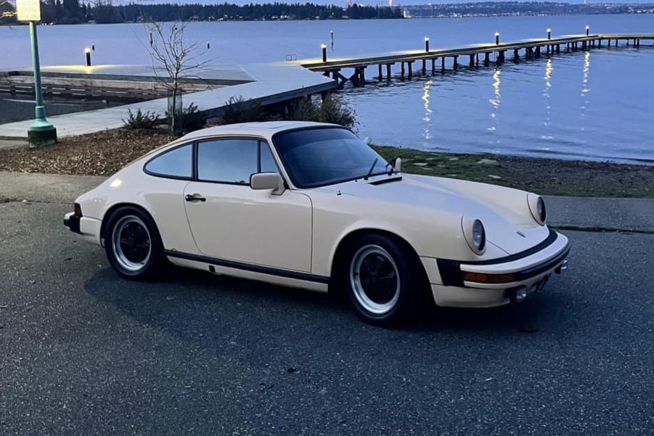 1977 Porsche 911 1974-1977 sold for $58,000