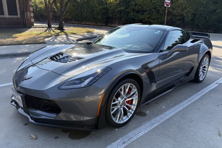 2015 Chevrolet Corvette C7 Z06 sold for $86,000