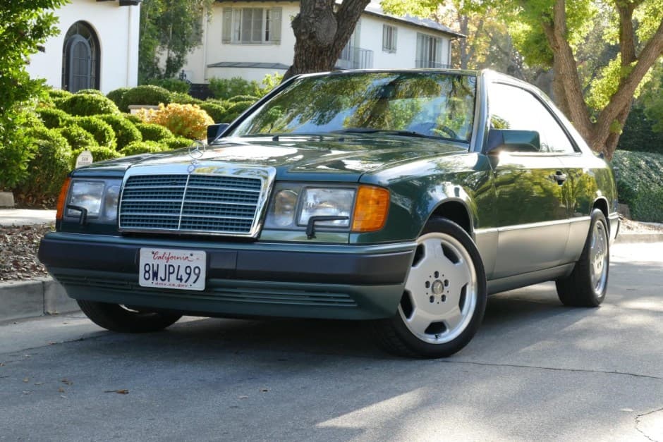 1993 Mercedes-Benz W124 E-Class sold for $16,500
