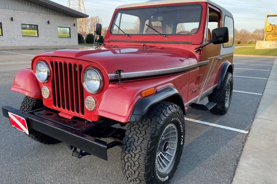 1984 Jeep CJ-7 sold for $11,450