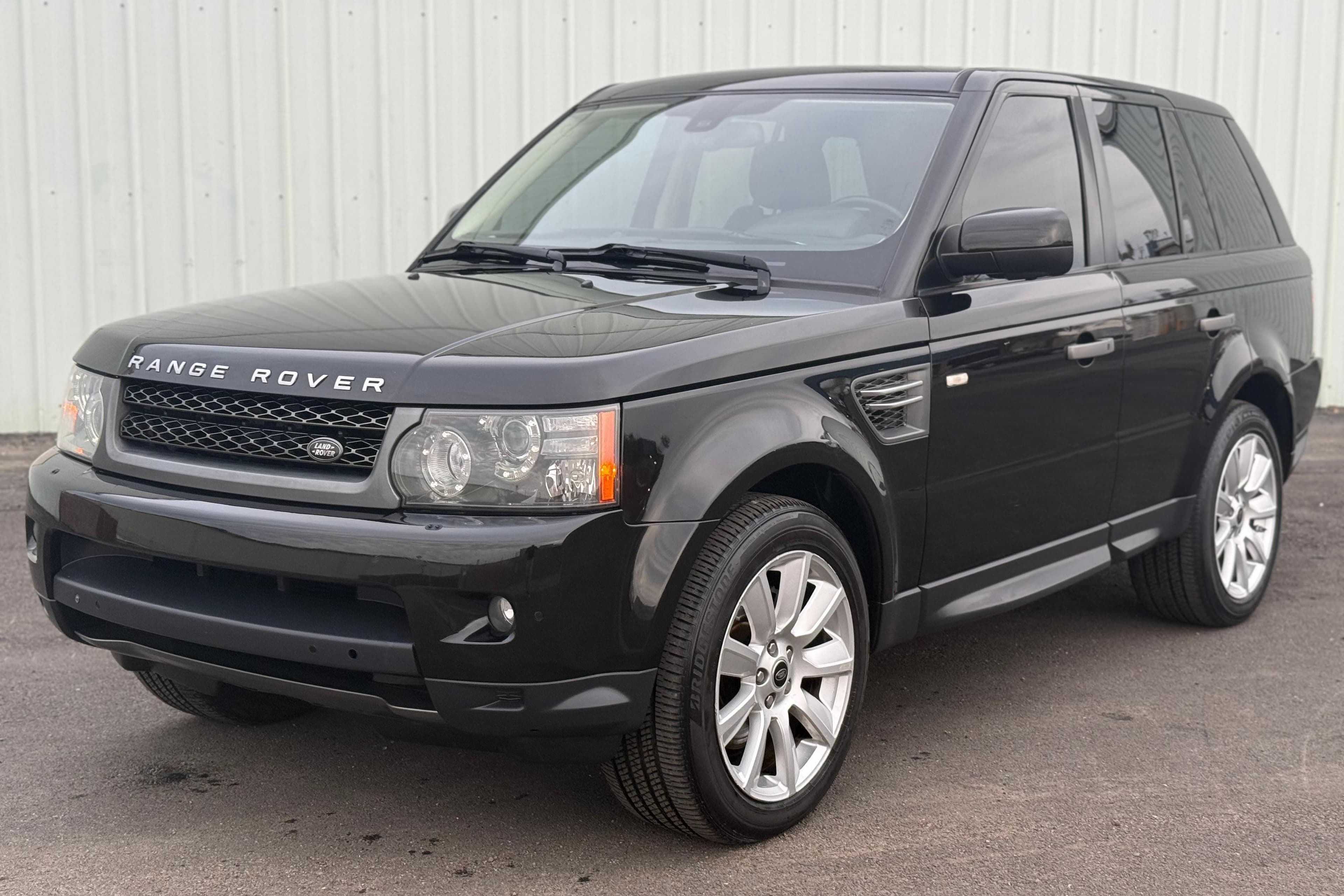 2011 Land Rover Range Rover Sport sold for $9,500