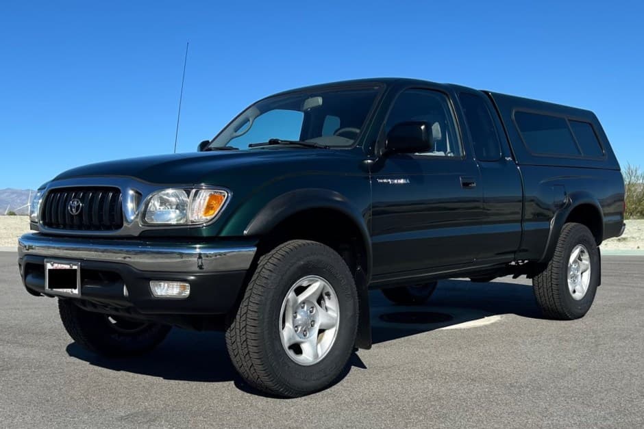 2002 Toyota Tacoma (N1X0 1995-2005) sold for $19,000