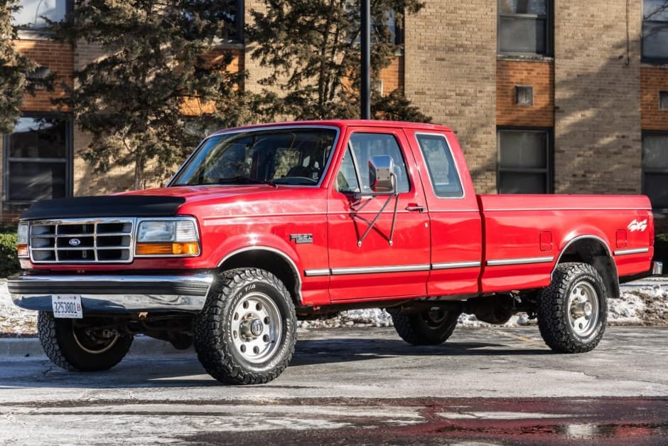1994 Ford F-Series 1992-1997 sold for $11,100