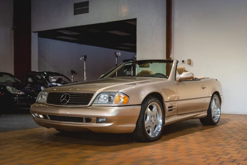 2001 Mercedes-Benz R129 SL sold for $36,000