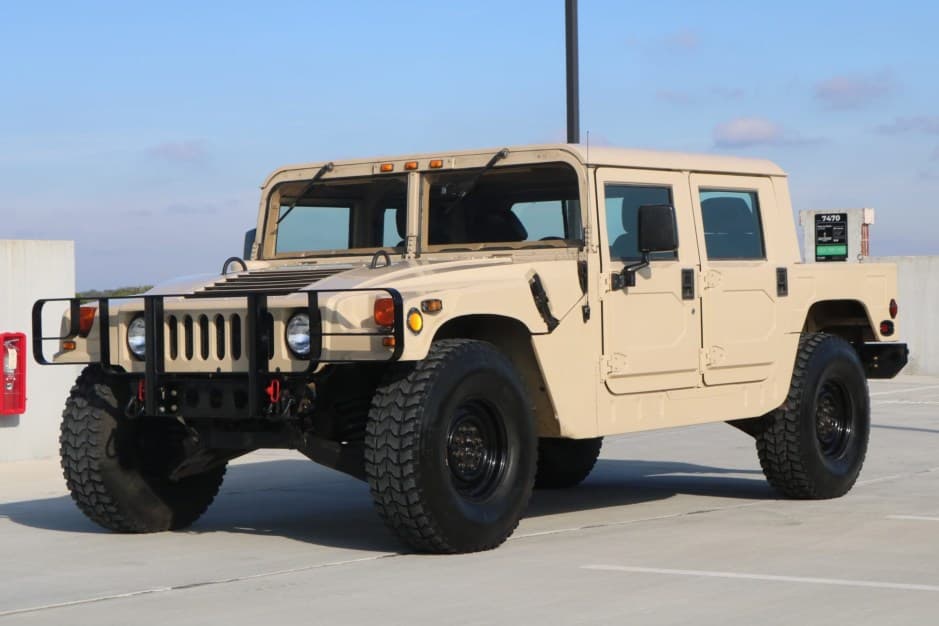 1993 Hummer H1 sold for $33,000