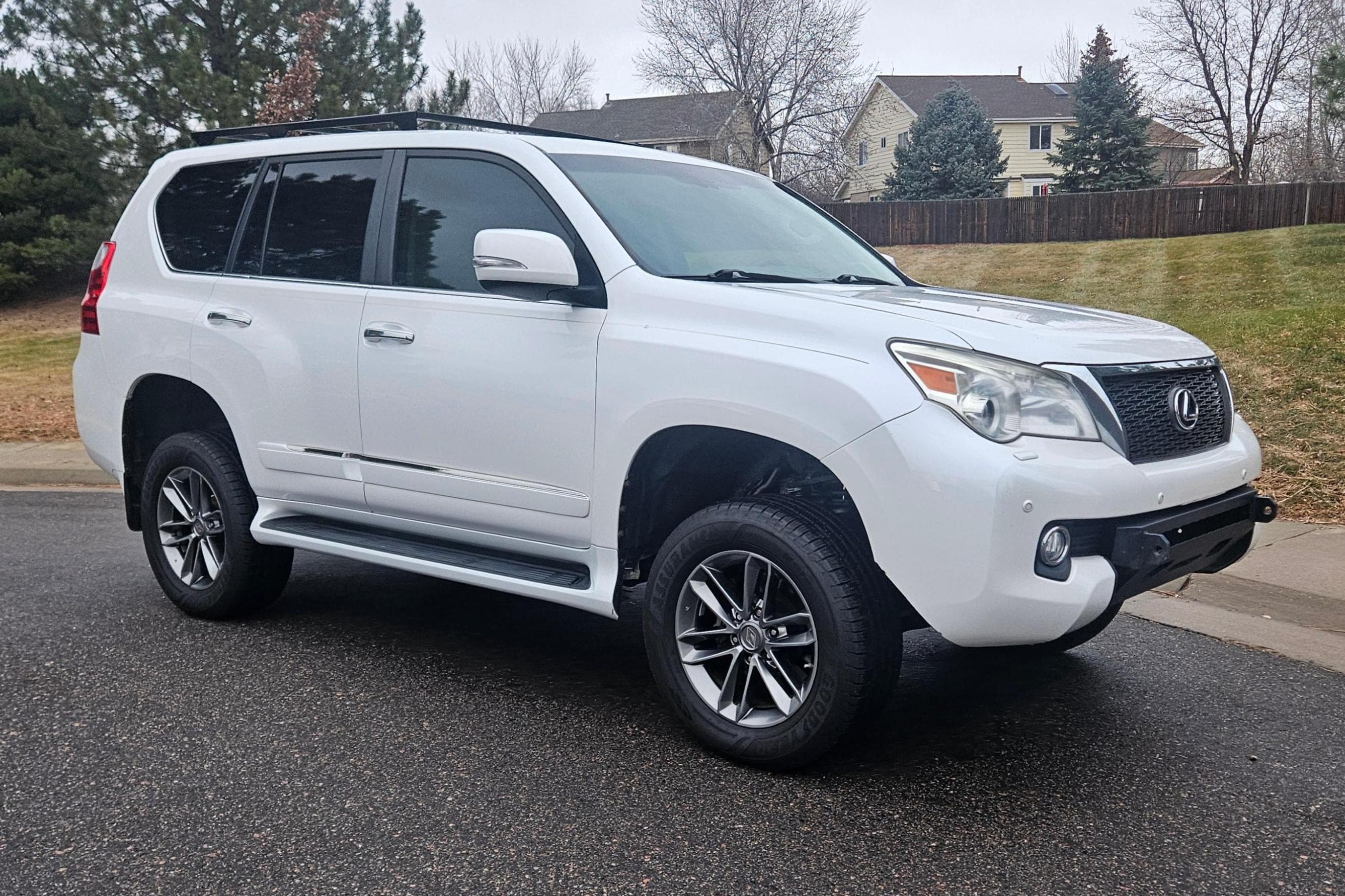2013 Lexus GX sold for $13,700