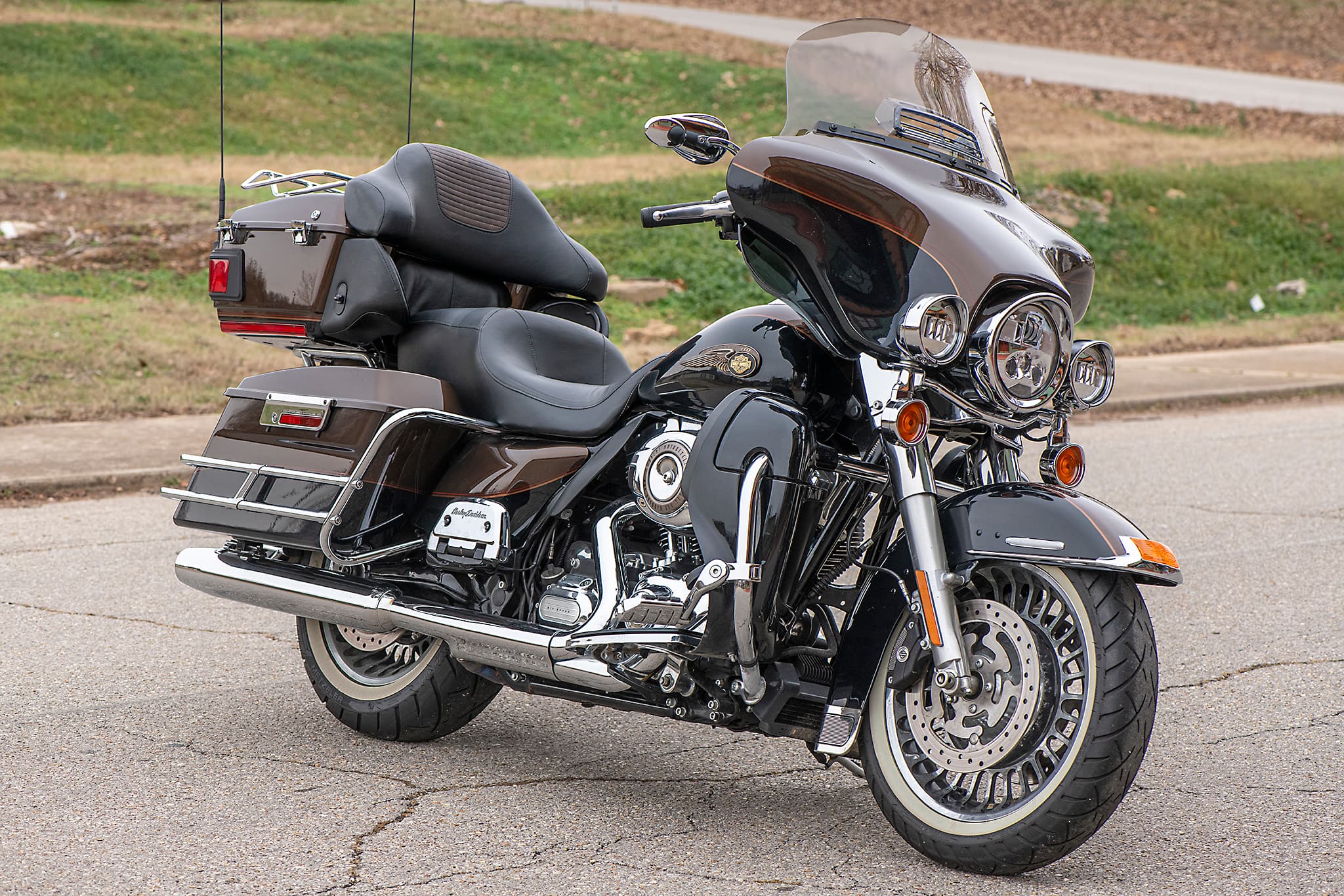 2013 Harley-Davidson Electra Glide sold for $15,000