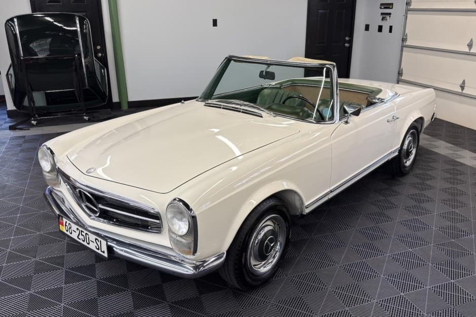 1968 Mercedes-Benz W113 SL sold for $62,000