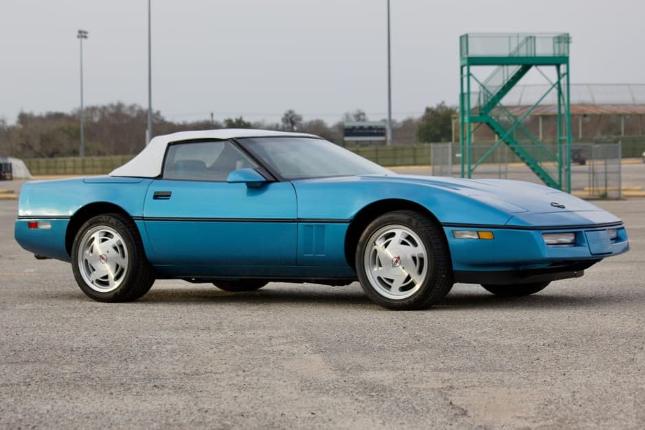 1989 Chevrolet Corvette C4 Convertible (1986-1991) sold for $20,650
