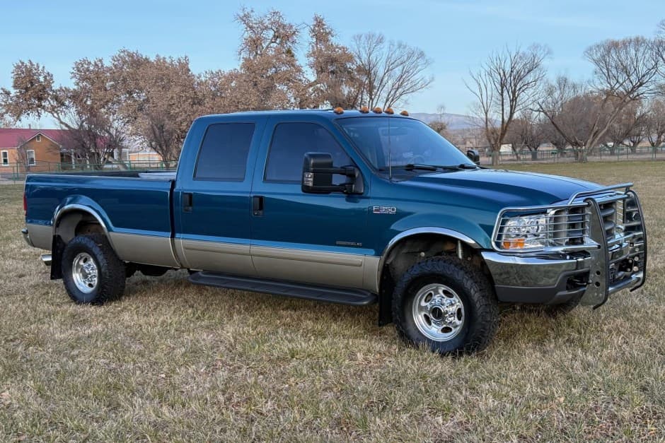 2001 Ford Super Duty 1999-2007 sold for $37,000
