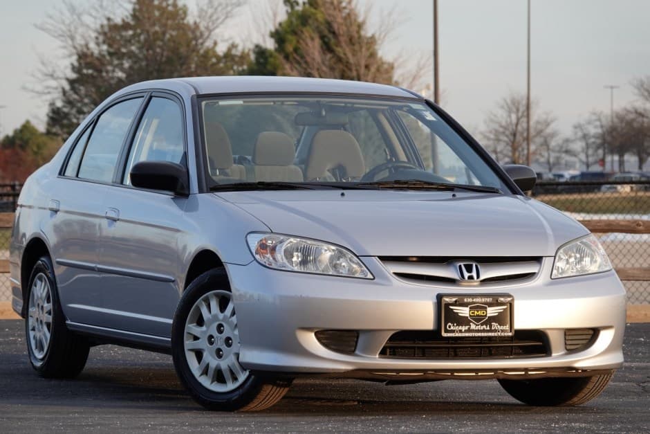 2005 Honda Civic (2001-2005) sold for $7,900