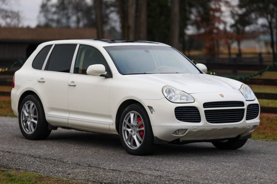2005 Porsche 955/957 Cayenne (2003-2010) sold for $14,444