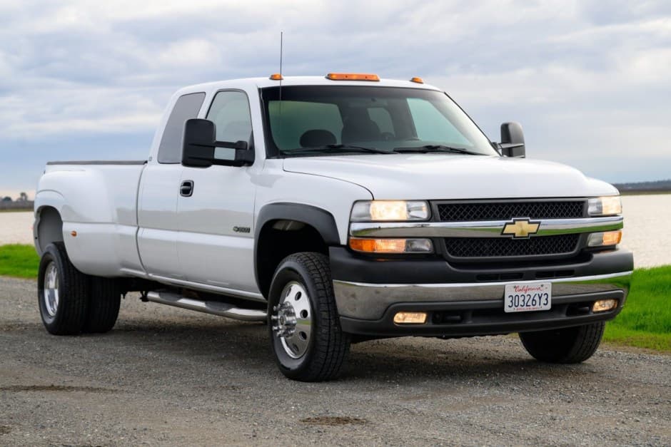 2001 Chevrolet Silverado GMT800 (1999-2007) sold for $19,400