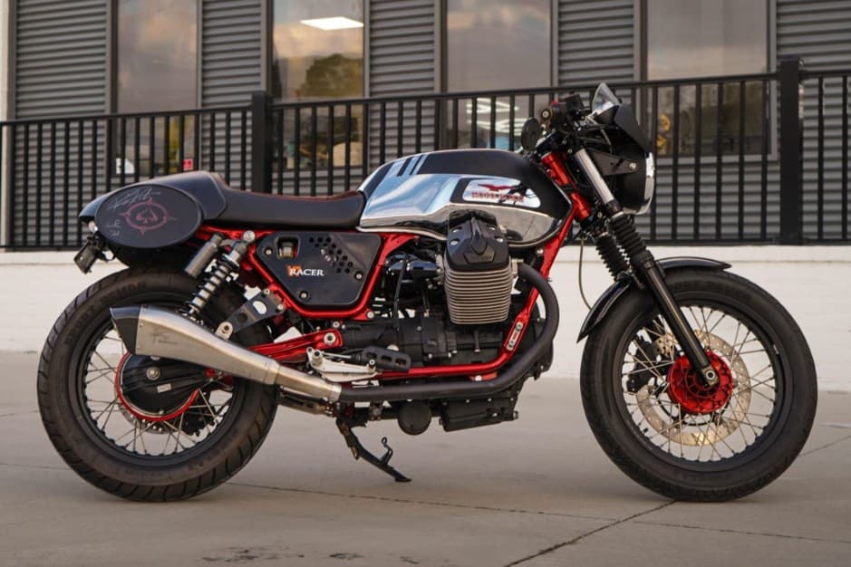 2013 Moto Guzzi V7 (2007+) sold for $11,050