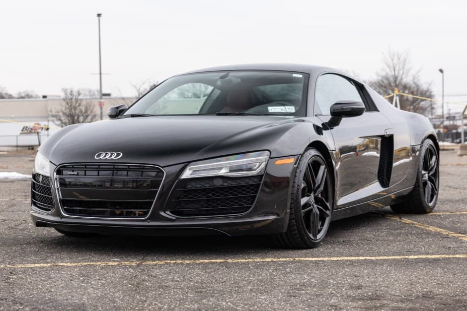 2014 Audi R8 V8 (Type 42) sold for $63,000
