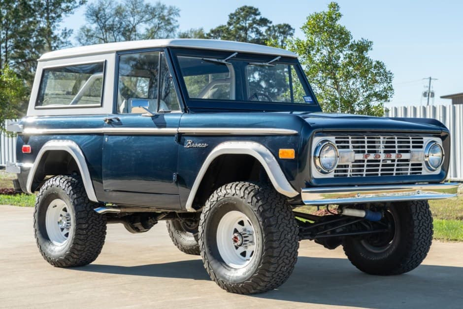 1974 Ford Bronco U13/U14/U15 1966-1977 sold for $56,000