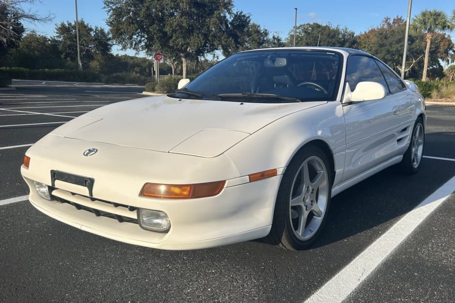 1991 Toyota SW20 MR2 sold for $25,500