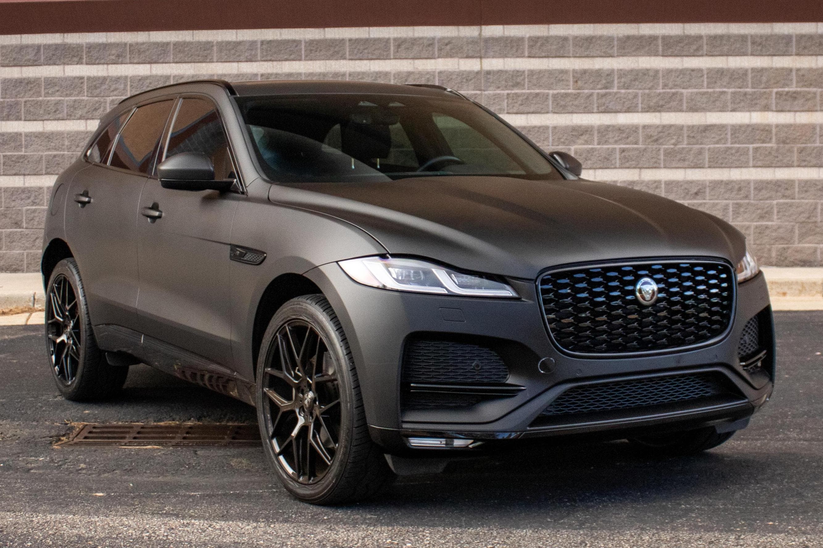 2022 Jaguar F-Pace sold for $27,000