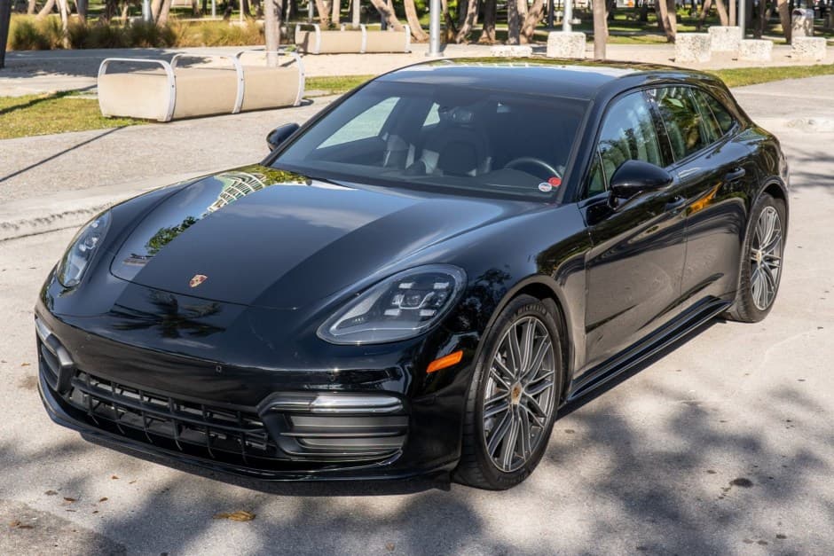 2020 Porsche Panamera sold for $44,000