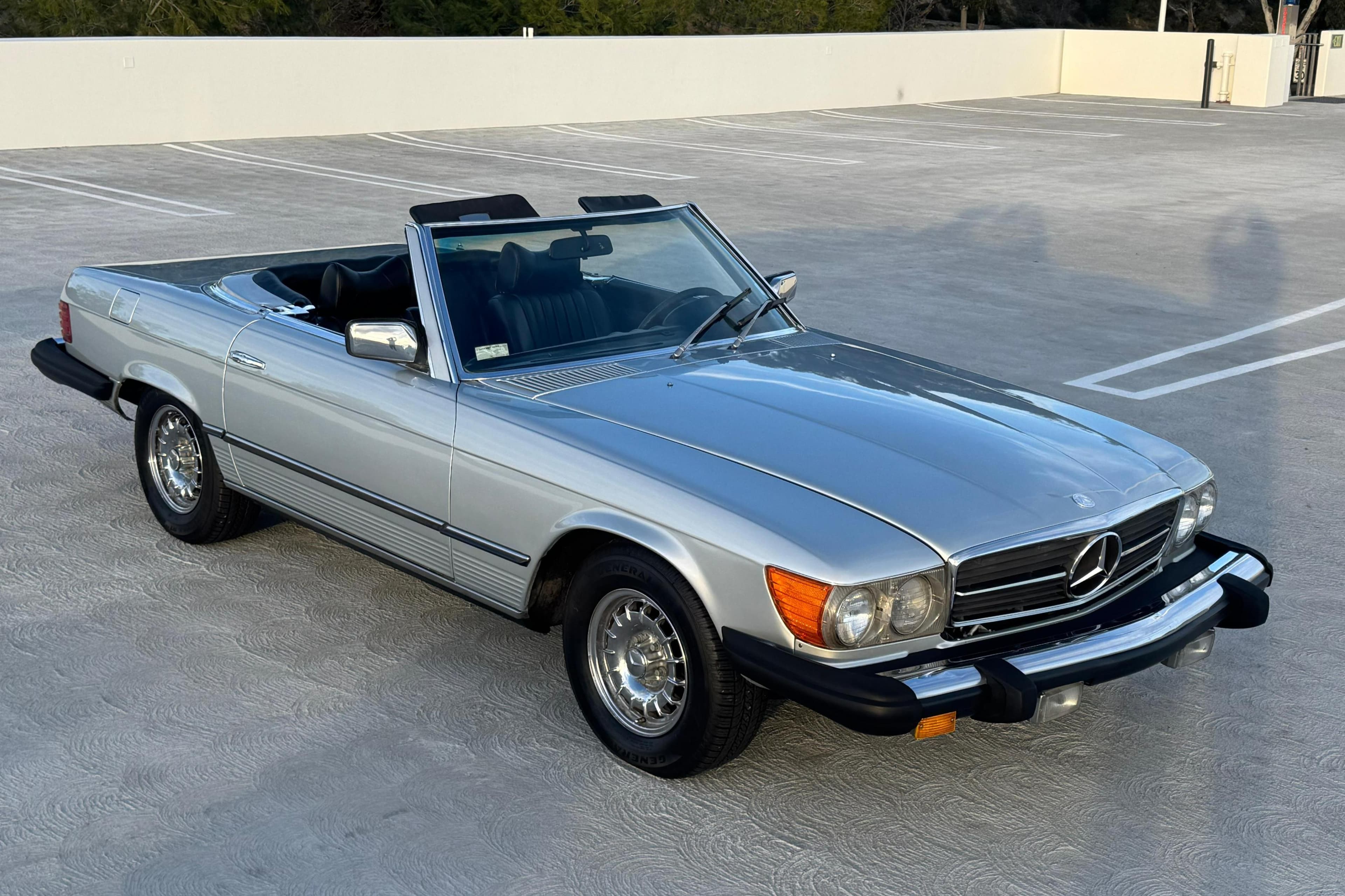 1978 Mercedes-Benz R107 SL sold for $13,550