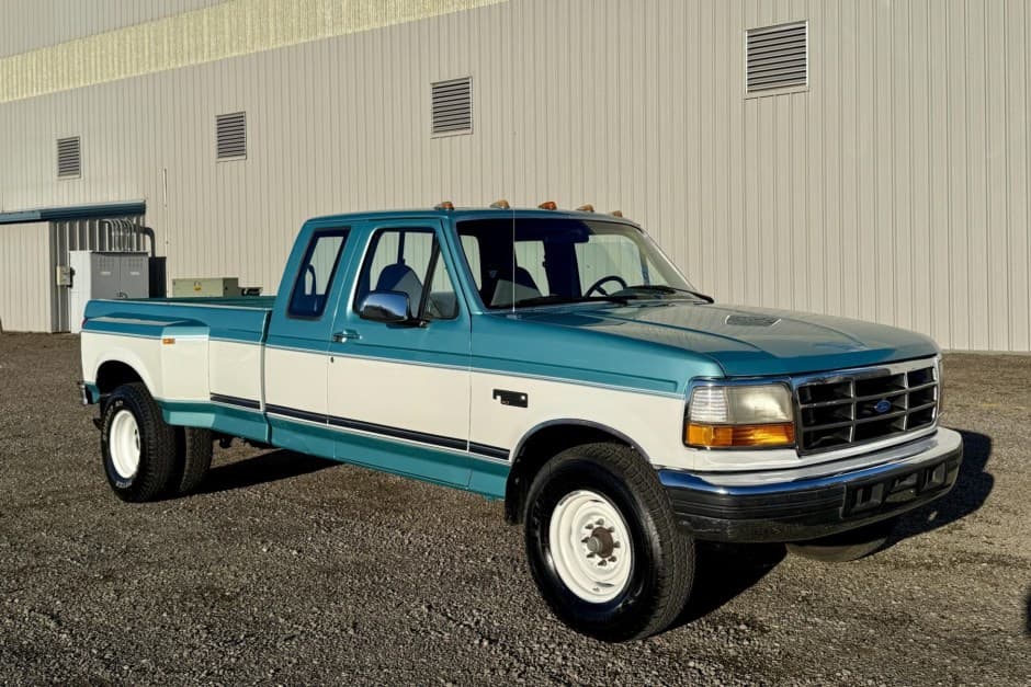 1994 Ford F-Series 1992-1997 sold for $11,250