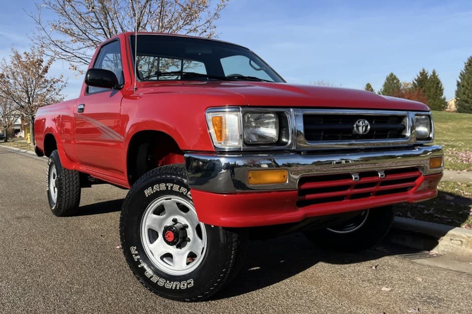 1994 Toyota Pickup (N80/90/100/110 1989-1997) sold for $20,500