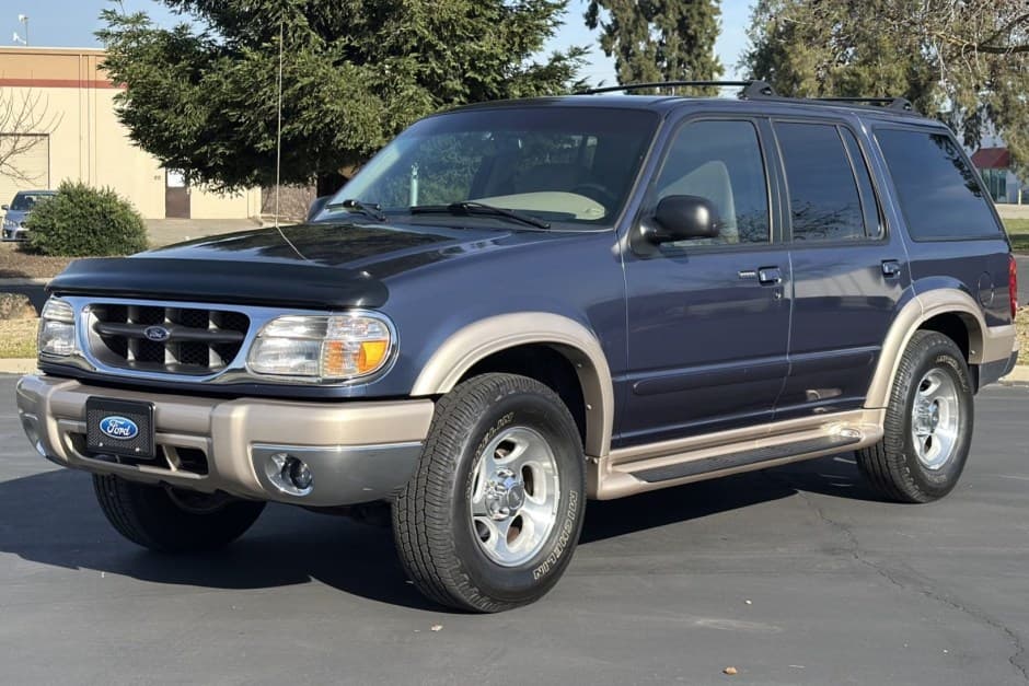 1999 Ford Explorer sold for $11,900