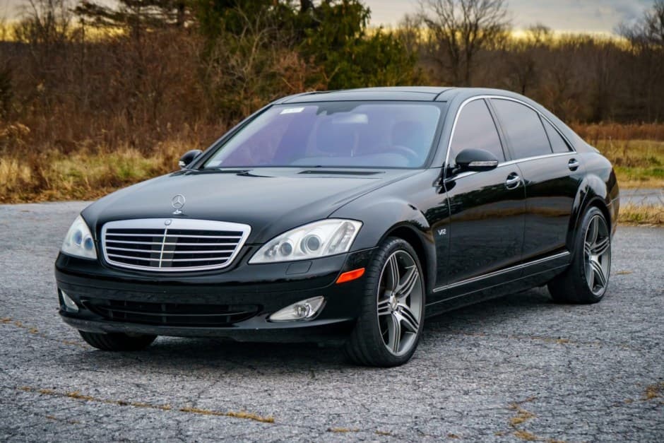 2007 Mercedes-Benz W221 S-Class sold for $18,000