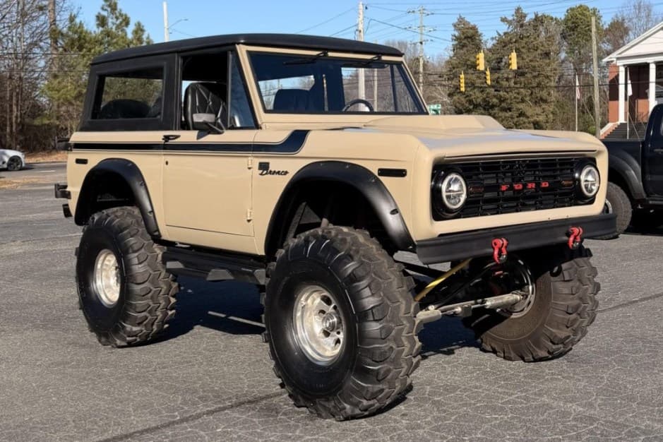 1970 Ford Bronco U13/U14/U15 1966-1977 sold for $28,500