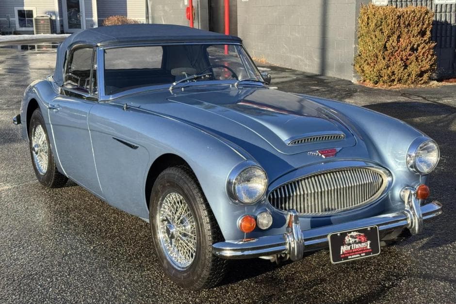 1967 Austin-Healey 3000 sold for $46,000