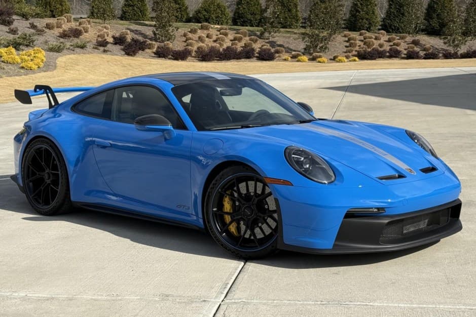 2022 Porsche 992 911 GT3 sold for $252,000