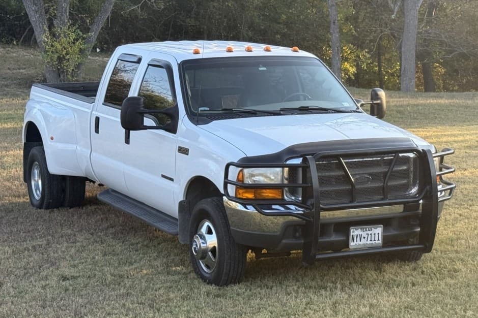 1999 Ford Super Duty 1999-2007 sold for $36,000