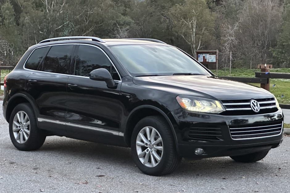 2014 Volkswagen Touareg sold for $22,000