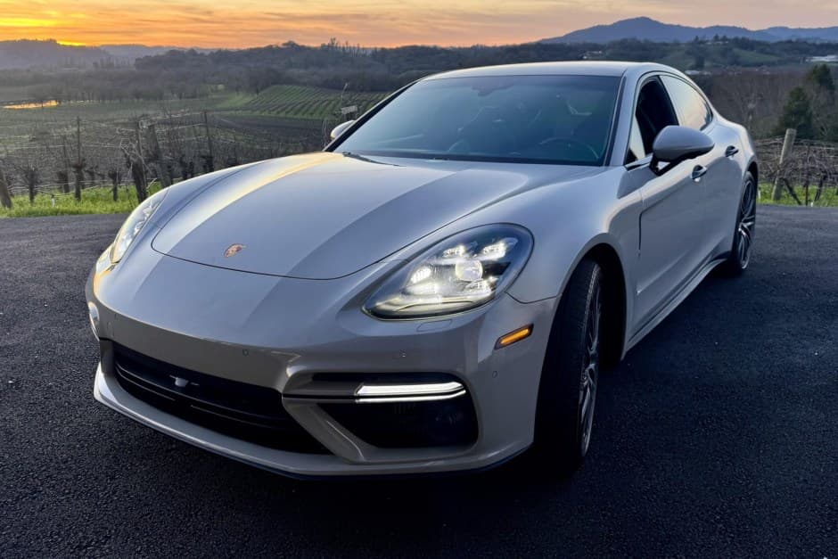 2018 Porsche Panamera sold for $61,500