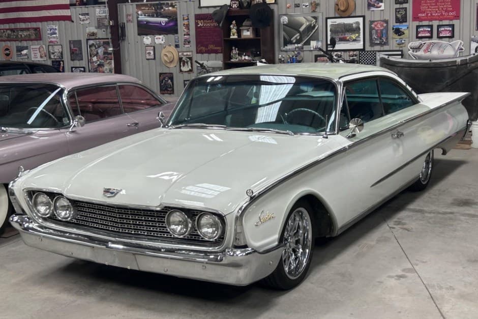 1960 Ford Galaxie sold for $33,500