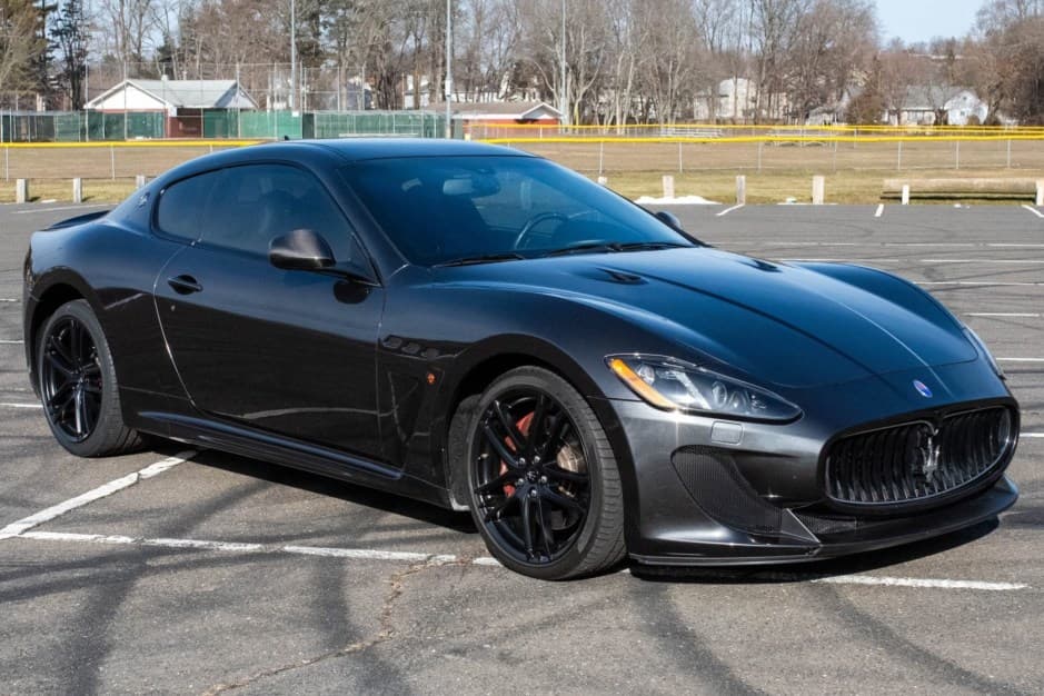 2013 Maserati GranTurismo sold for $33,000