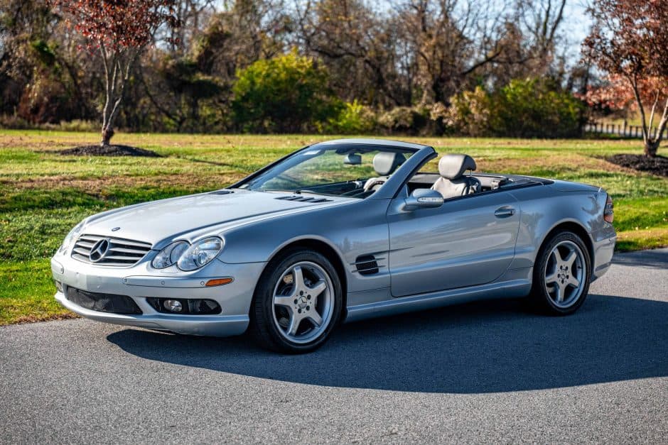 2003 Mercedes-Benz R230 SL sold for $15,500