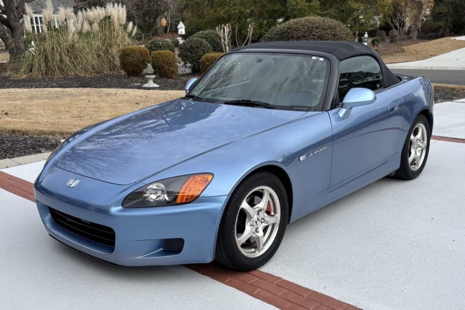 2002 Honda AP1 S2000 sold for $30,500