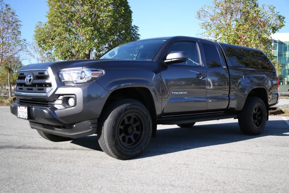 2016 Toyota Tacoma (N300 2016-2023) sold for $28,750