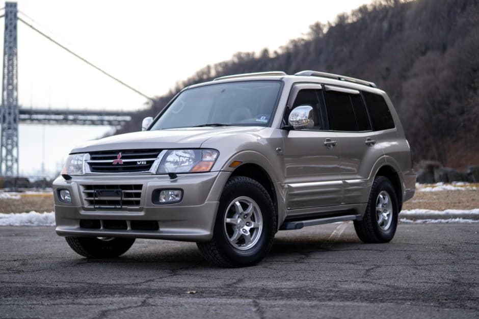 2001 Mitsubishi Pajero & Montero sold for $19,777