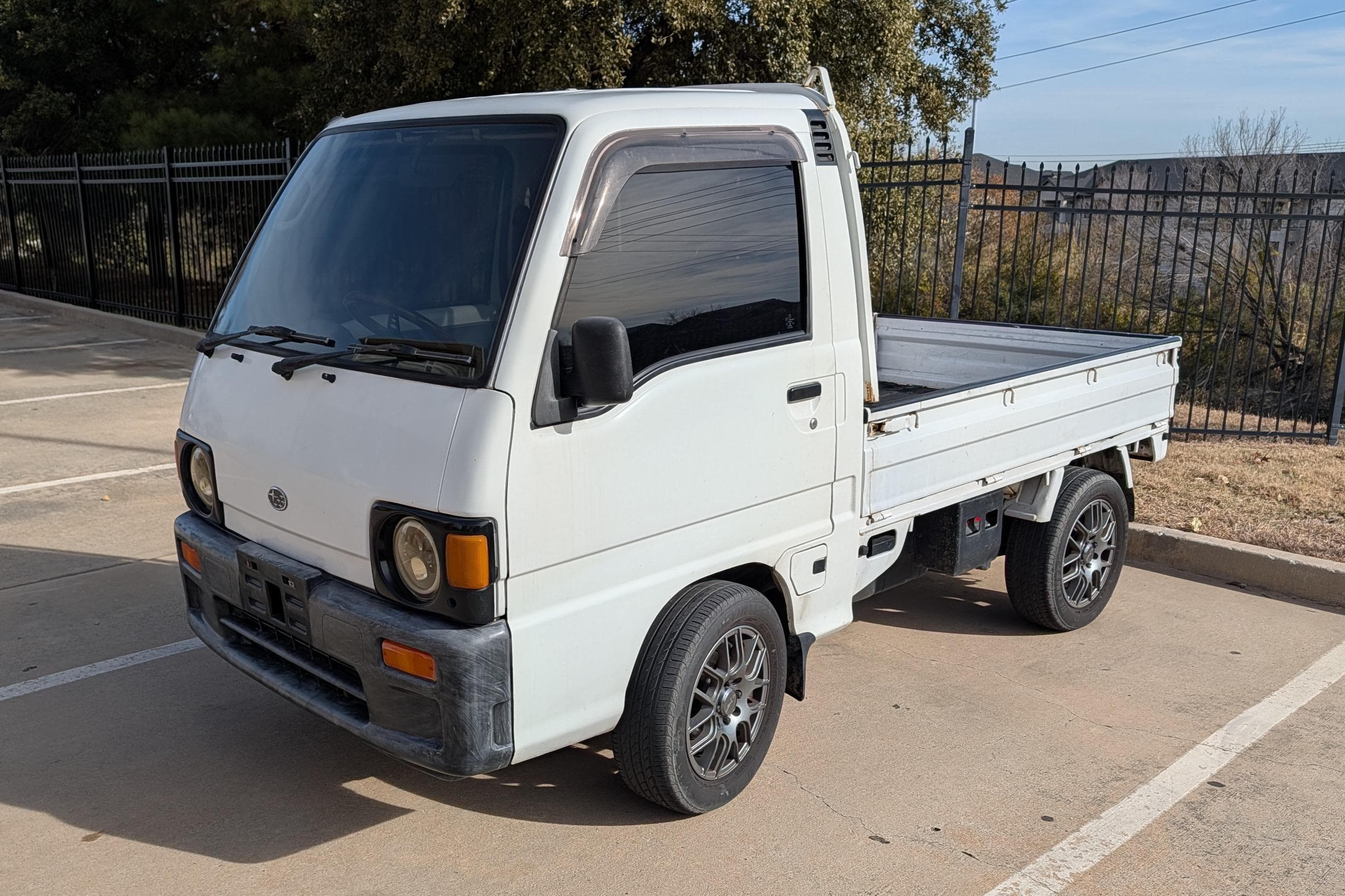 1991 Subaru Sambar sold for $5,700