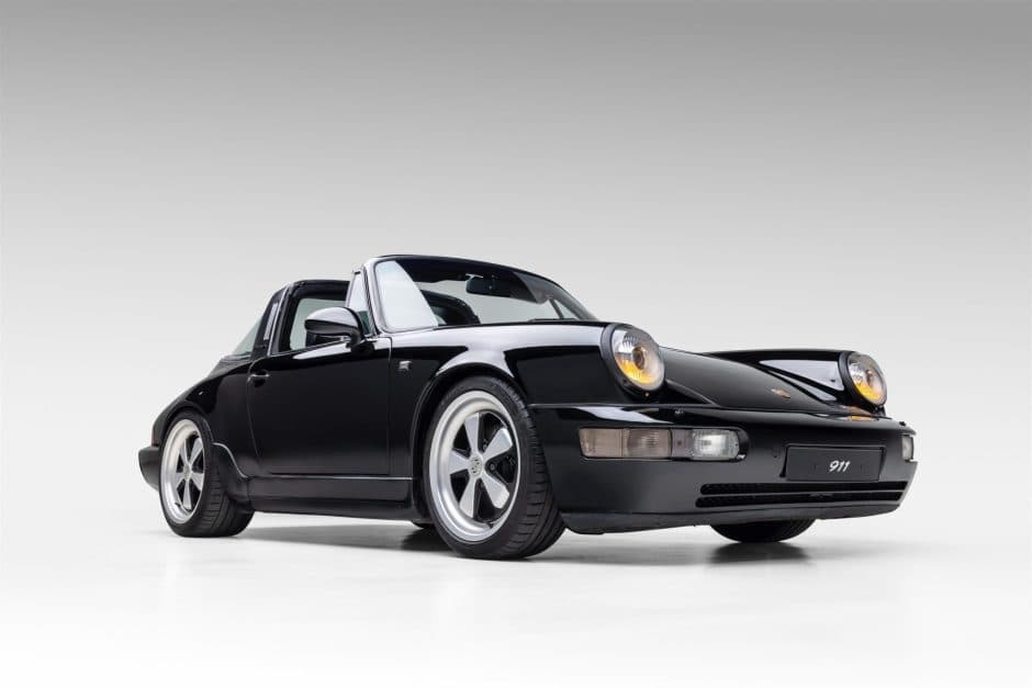 1990 Porsche 964 911 (Non-Turbo) sold for $122,000
