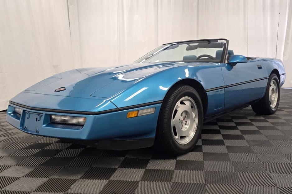 1988 Chevrolet Corvette C4 Convertible (1986-1991) sold for $14,650