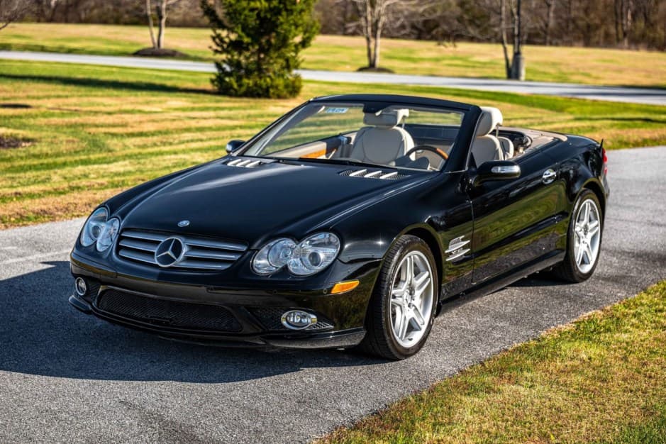 2008 Mercedes-Benz R230 SL sold for $25,800