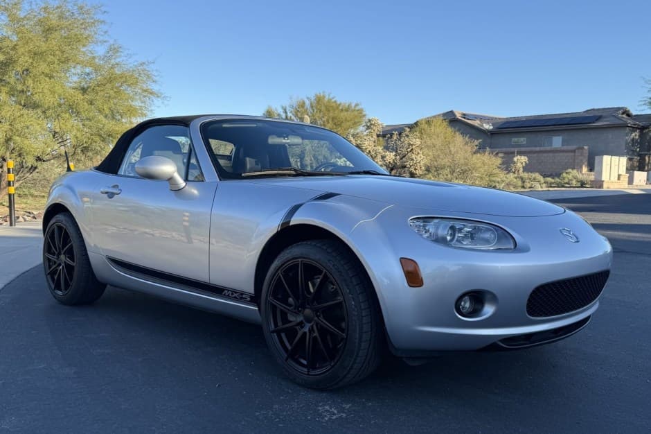 2008 Mazda NC MX-5 Miata sold for $13,750