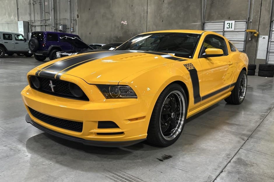 2013 Ford Mustang S197 2005-2014 sold for $42,500