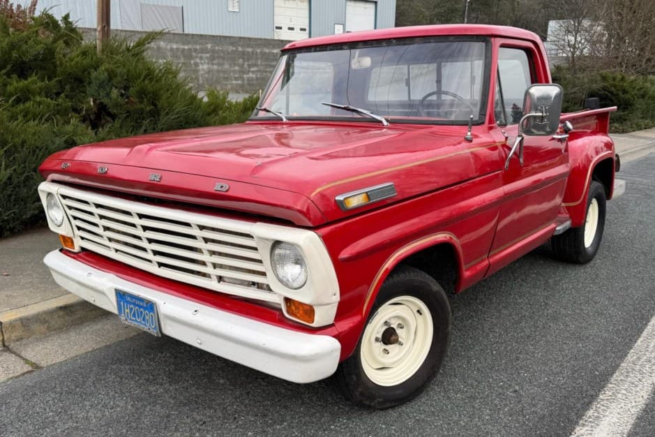 1968 Ford F-Series 1967-1972 sold for $8,350