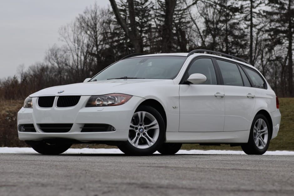 2008 BMW E91 3-Series Touring sold for $9,700